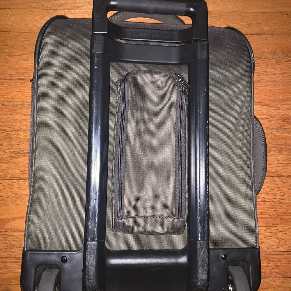 Briggs & Riley Expandable Green Rolling Suitcase Garment Bag TU220XW-8 - Picture 10 of 11